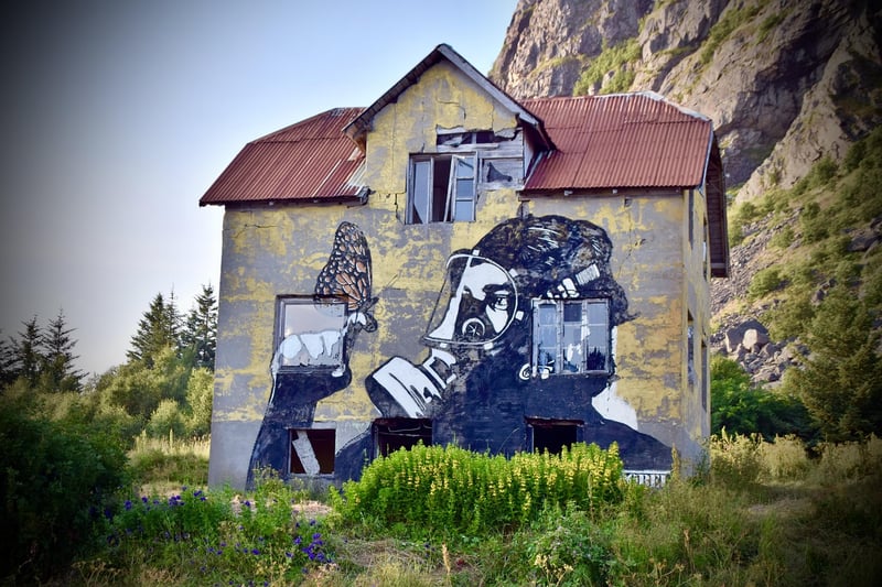 Bootstrap Paradox Conundrum